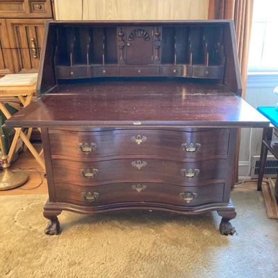 LOT 57: Vintage / Antique Mahogany Association, Inc. Maddox Tables "Mad-Ox" Secretary Desk