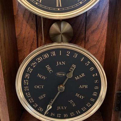 LOT 61: Vintage Ridgeway Made in Germany Mantle Calendar Clock