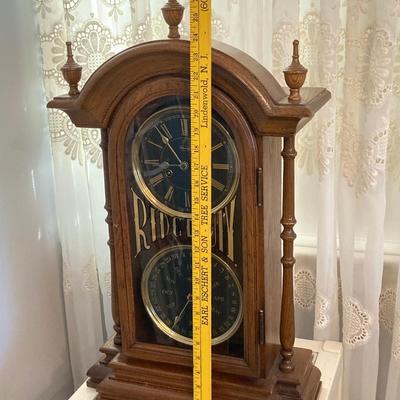 LOT 61: Vintage Ridgeway Made in Germany Mantle Calendar Clock