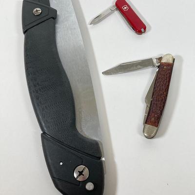 LOT 80: Gerber 13 inch Folding Saw, Swiss Brand Army Knife and Kutmaster Folding Knife