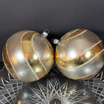 LOT 90: De Carlini Clown Christmas Ornament and Other Glass Bulbs and Ornaments