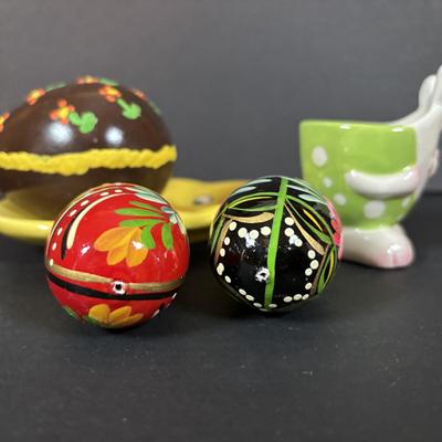 LOT 97: Sping is in the Air Collection of Easter Decor Featuring a Large Annalee Easter Bunny, Ceramic Bunnies and Duck, Eggs, and...