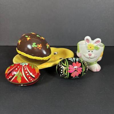 LOT 97: Sping is in the Air Collection of Easter Decor Featuring a Large Annalee Easter Bunny, Ceramic Bunnies and Duck, Eggs, and...
