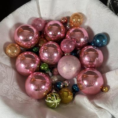 LOT 99: Large Assortment of Vintage Christmas Decoration Including Elves, Glass Balls, and Icicles, Knee Huggers, Kurt Adler Gumdrop...