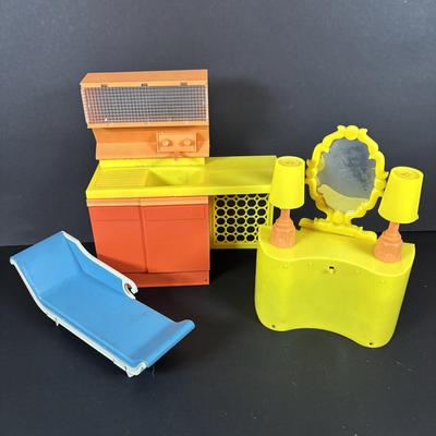 LOT 102: Collection of Vintage Dawn Dolls, Clothing, Accessories and Beauty Parlor Furniture