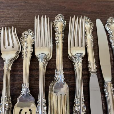 LOT:106: Reed and Barton Sterling Silver Flatware and Serving Set - Service of 12 plus Serving Pieces over 3,0000 Grams!