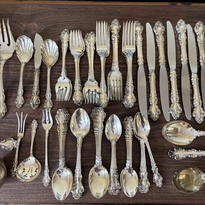 LOT:106: Reed and Barton Sterling Silver Flatware and Serving Set - Service of 12 plus Serving Pieces over 3,0000 Grams!