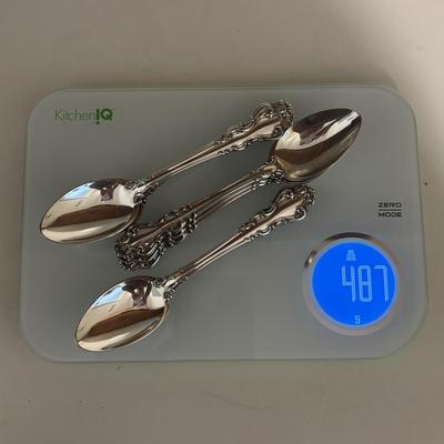 LOT:106: Reed and Barton Sterling Silver Flatware and Serving Set - Service of 12 plus Serving Pieces over 3,0000 Grams!