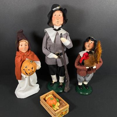 LOT 164: Vintage Byers' Choice Ltd Pilgrims Collection