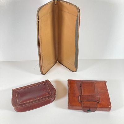 LOT 169: Vintage Collection - J.W Pipe, Cigarette Holder, Ashtray, Back Scratcher (Italy), Shoe Horn, Leather Holders, Brass Bell and...