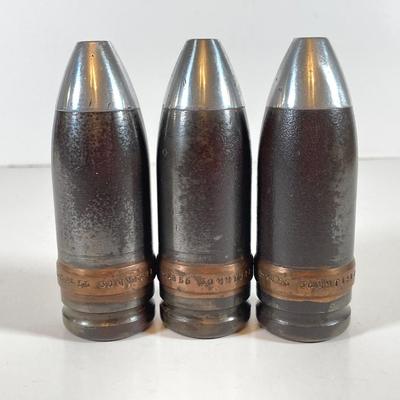 LOT 170: Three Vintage Military Rounds, Bugle Horn, Miniature Canon (Italy) and The Civil War State by State Book