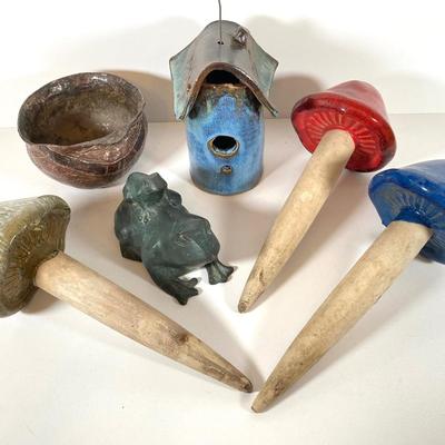 LOT 172: Pottery and Garden Collection - Mushroom Stakes, Birdhouse, Brass Frog and More