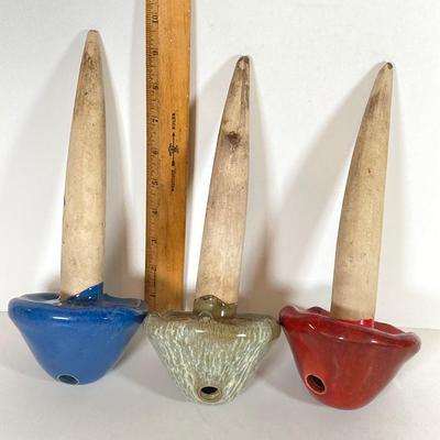 LOT 172: Pottery and Garden Collection - Mushroom Stakes, Birdhouse, Brass Frog and More