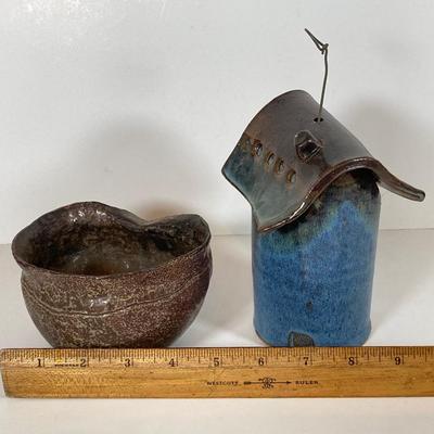 LOT 172: Pottery and Garden Collection - Mushroom Stakes, Birdhouse, Brass Frog and More