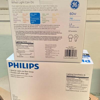 LOT 175: Large Lot of Light Bulbs - Phillips Soft White 60w and GE Soft White 60w