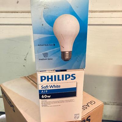 LOT 175: Large Lot of Light Bulbs - Phillips Soft White 60w and GE Soft White 60w