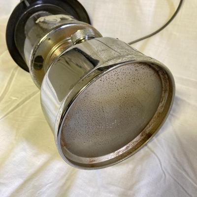 LOT 177: Vintage 1992 Limited Edition Sportsman 288 Lantern