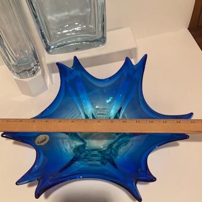LOT:190: Beautiful Murano Blue Art Glass Bowl and 2 Tall Strombershyttan Crystal Vases