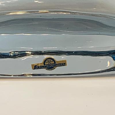 LOT:190: Beautiful Murano Blue Art Glass Bowl and 2 Tall Strombershyttan Crystal Vases