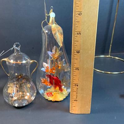 LOT:191: Vintage Ornaments Including De Carlini Angel, Clown and Mouse. Art Glass Teadrop Ornament, Resl Lenz Pear Shaped Ornament and More