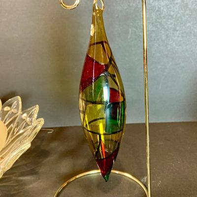 LOT:191: Vintage Ornaments Including De Carlini Angel, Clown and Mouse. Art Glass Teadrop Ornament, Resl Lenz Pear Shaped Ornament and More