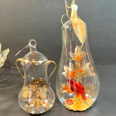 LOT:191: Vintage Ornaments Including De Carlini Angel, Clown and Mouse. Art Glass Teadrop Ornament, Resl Lenz Pear Shaped Ornament and More