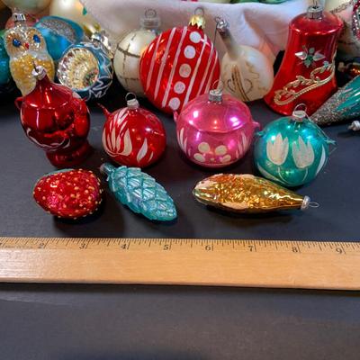 LOT:192: Large Assortment of Mercury Glass and Other Vintage Christmas Ornaments