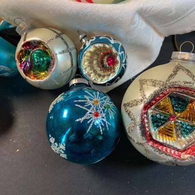 LOT:192: Large Assortment of Mercury Glass and Other Vintage Christmas Ornaments