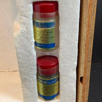 LOT:194: Vintage Sears Power Zoom Mircoscope in Original Wood Case with Slides and More