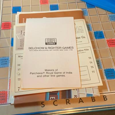LOT:201: Vintage Scrabble Deluxe Edition with Turntable Base and a Box of Dominos