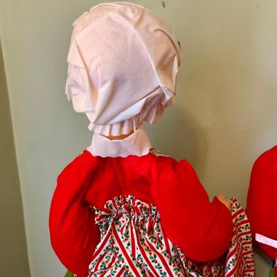 LOT 204: Extra Large Annalee Mr and Mrs Claus Dolls