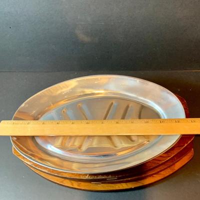 LOT:207 Set of 8 Raffiaware Cups, Aluminum Ice Bucket and Aluminum Steak Platter with Wood Base