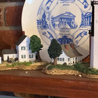 Lighthouse Figurine Display Celebrating The Beauty & Picturesque Views of Coastal South Carolina