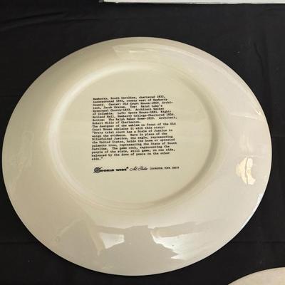 Lighthouse Figurine Display Celebrating The Beauty & Picturesque Views of Coastal South Carolina