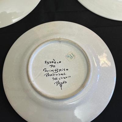 Lighthouse Figurine Display Celebrating The Beauty & Picturesque Views of Coastal South Carolina