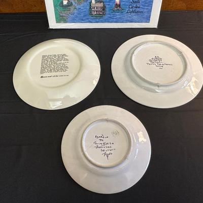 Lighthouse Figurine Display Celebrating The Beauty & Picturesque Views of Coastal South Carolina