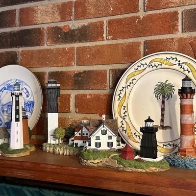 Lighthouse Figurine Display Celebrating The Beauty & Picturesque Views of Coastal South Carolina