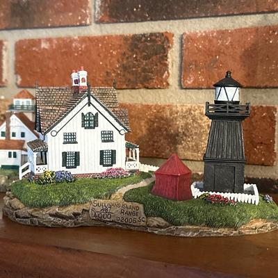 Lighthouse Figurine Display Celebrating The Beauty & Picturesque Views of Coastal South Carolina