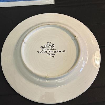 Lighthouse Figurine Display Celebrating The Beauty & Picturesque Views of Coastal South Carolina