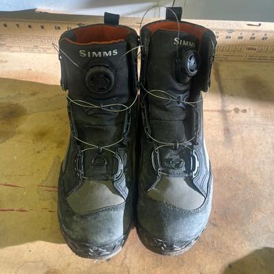 Simms Felt Sole Wading Boots Size 10 (B2-MG)