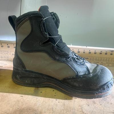 Simms Felt Sole Wading Boots Size 10 (B2-MG)