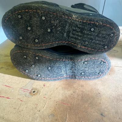 Simms Felt Sole Wading Boots Size 10 (B2-MG)