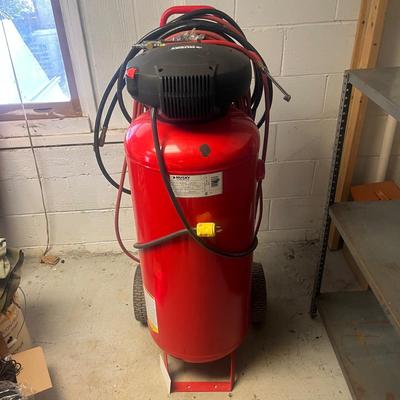 Husky 30 Gallon Upright Air Compressor (B2-MG)
