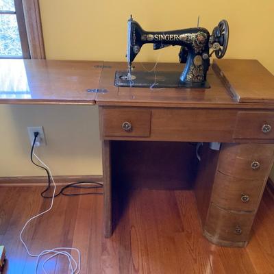 Antique Singer Sewing Machine and Cabinet
