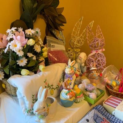 Lot of Easter items