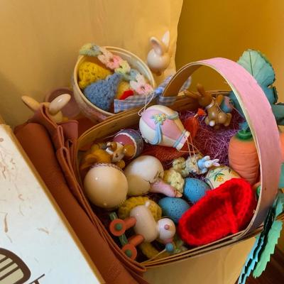 Lot of Easter items