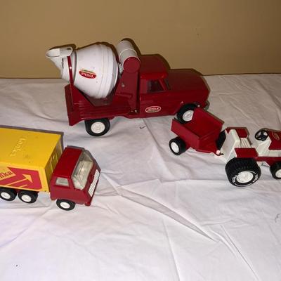 Lot of Vintage Tonka Trucks