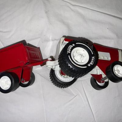 Lot of Vintage Tonka Trucks