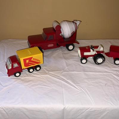 Lot of Vintage Tonka Trucks