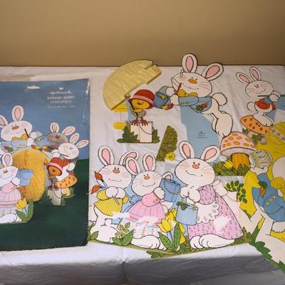 Lot of Vintage Hallmark Centerpiece Decorations